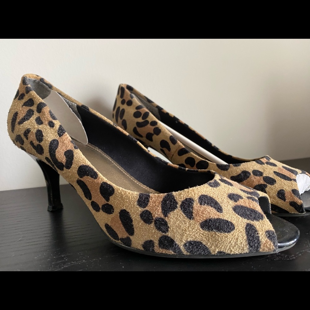 Women’s Leopard Heels
